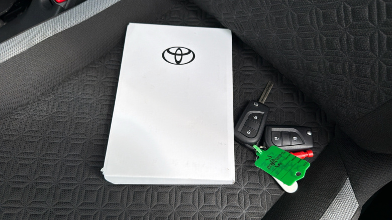 Toyota Aygo X 1.0 VVT-i Edge 5dr Auto Petrol Hatchback
